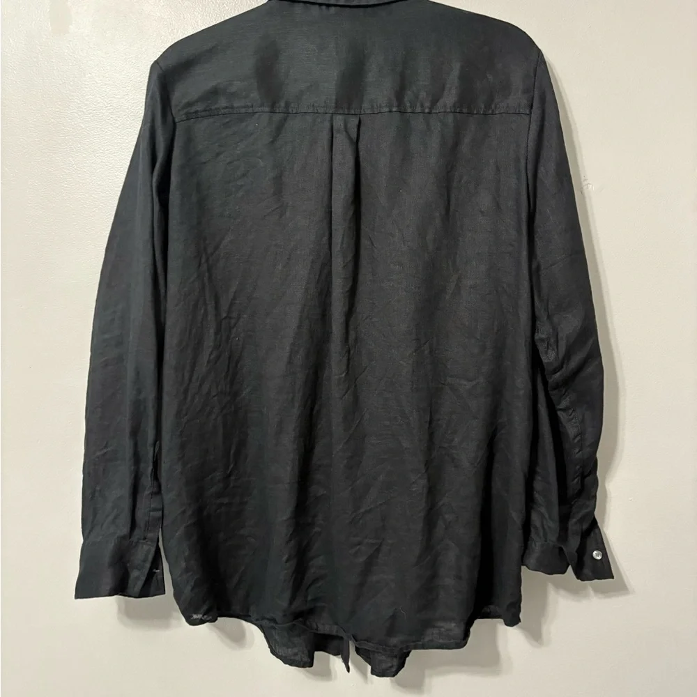 GAP Men's Casual Black Button Down Shirt - Picture 2 of 3